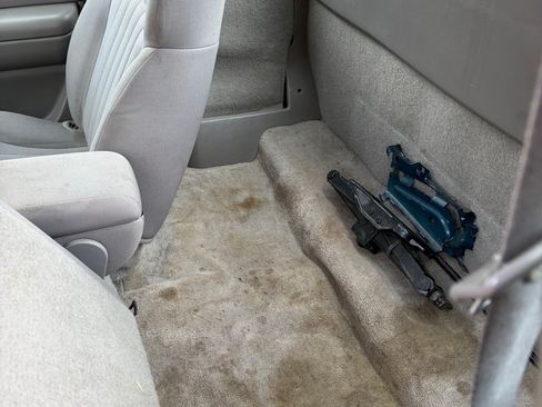 Used 2003 Chevrolet S10 Pickup LS image 14