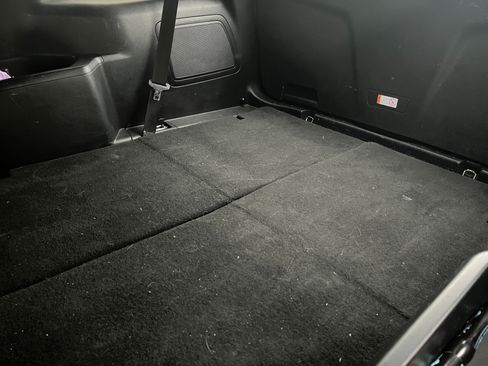 Used 2016 Ford Explorer Limited image 14