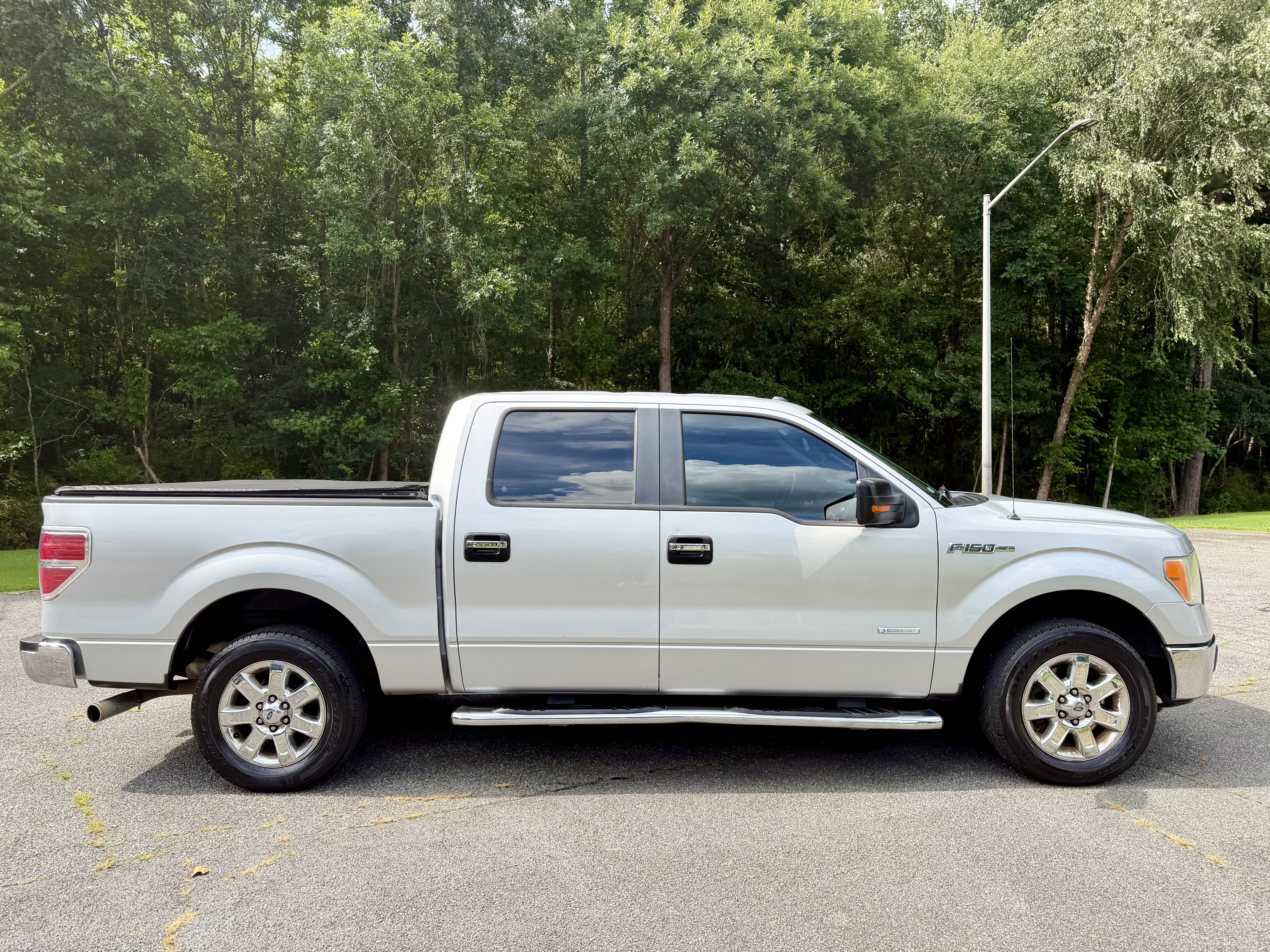 Used 2013 Ford F150 XLT w/ Luxury Equipment Group RWD image 4