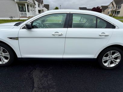 Used 2018 Ford Taurus SE