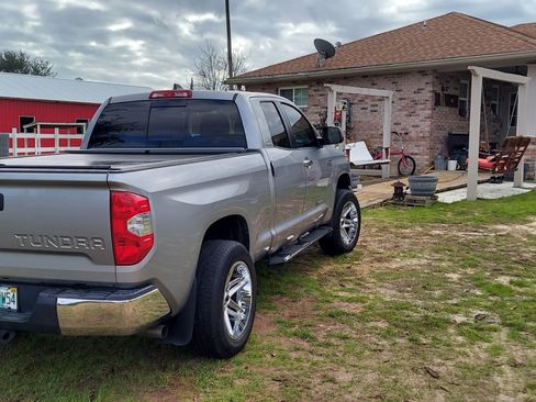 Used 2020 Toyota Tundra Limited image 4