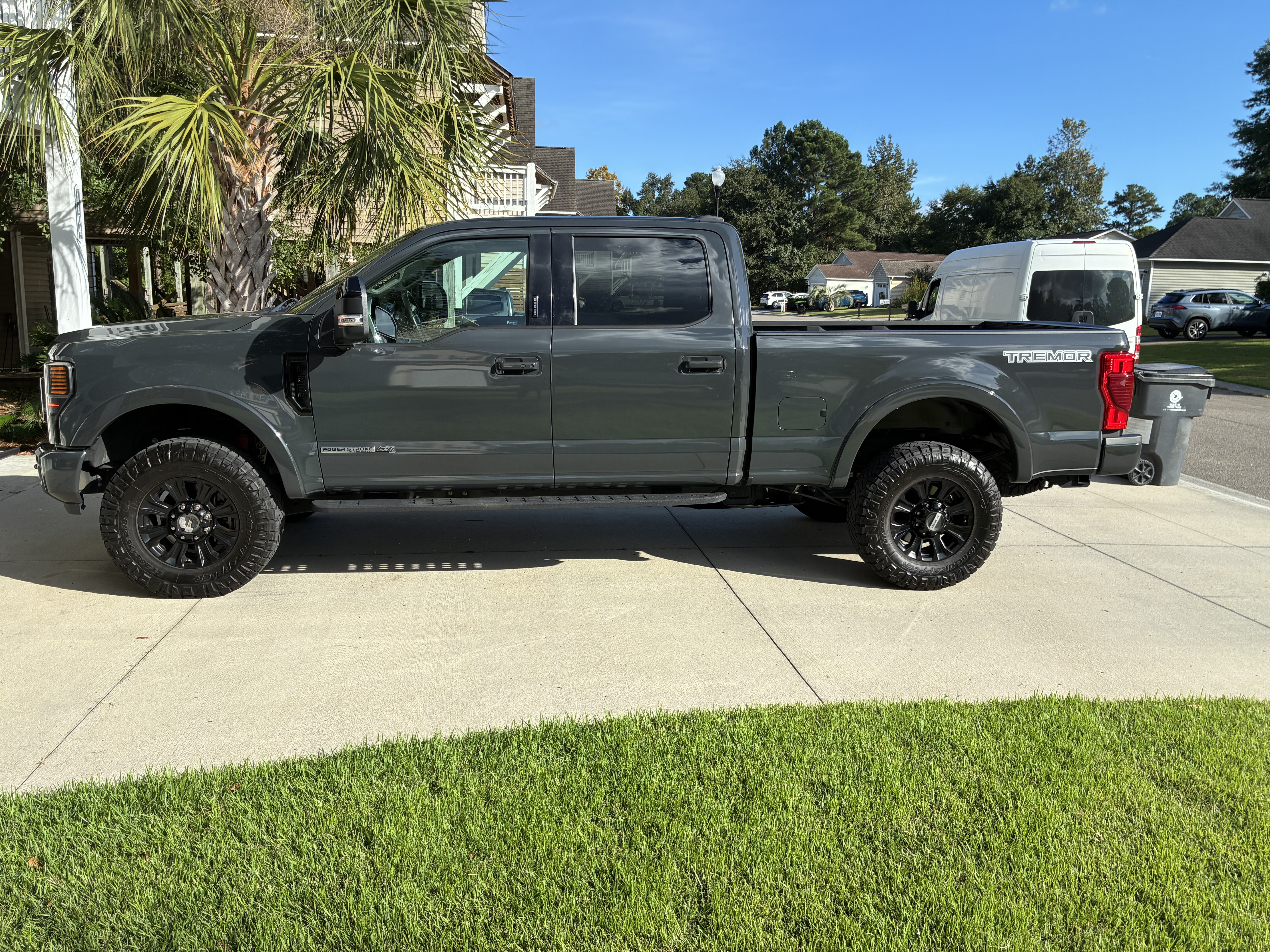Used 2021 Ford F250 Lariat AWD/4WD image 1