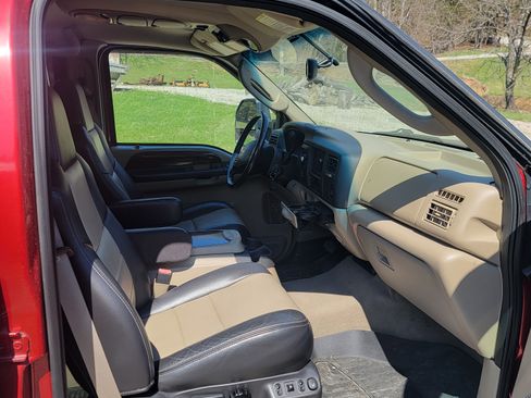 Used 2005 Ford Excursion Eddie Bauer image 27