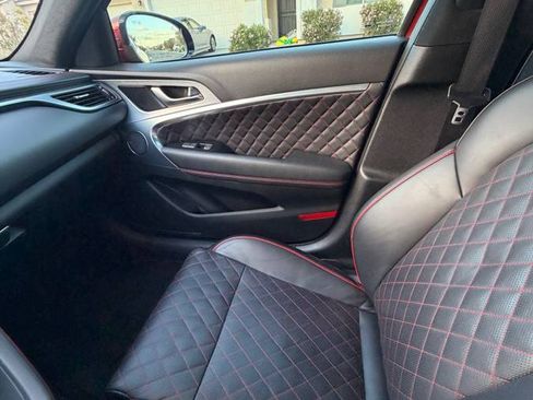 Used 2019 Genesis G70 2.0T Advanced w/ Sport Package image 8