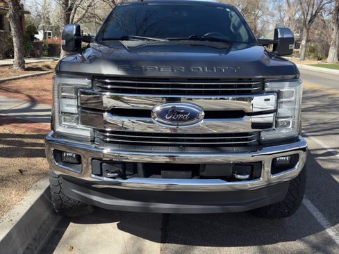 Used 2019 Ford F350 Lariat w/ Lariat Ultimate Package AWD/4WD image 1