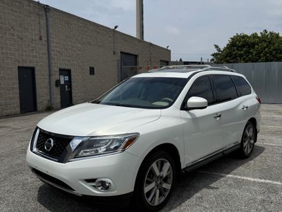 Used 2014 Nissan Pathfinder Platinum w/ Platinum Premium Package