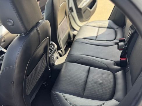 Used 2017 Jaguar XF Prestige image 9