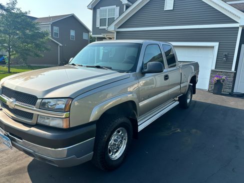 Used 2003 Chevrolet Silverado 2500 LS RWD image 1