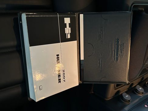 Used 2007 HUMMER H2 SUT image 22