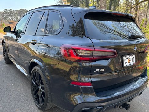Used 2021 BMW X5 sDrive40i w/ M Sport Package image 8