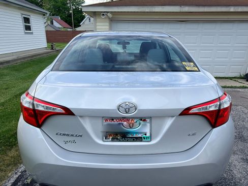 Used 2016 Toyota Corolla LE FWD image 5