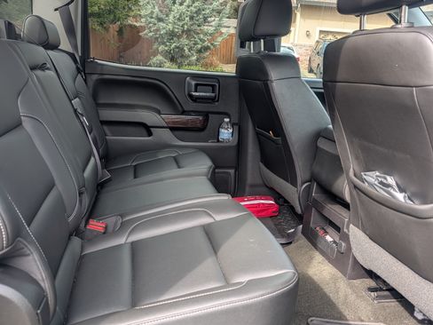 Used 2016 GMC Sierra 1500 SLE w/ SLE Value Package image 1