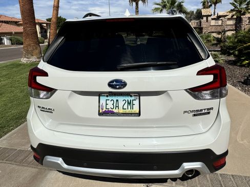Used 2020 Subaru Forester Touring AWD/4WD image 6
