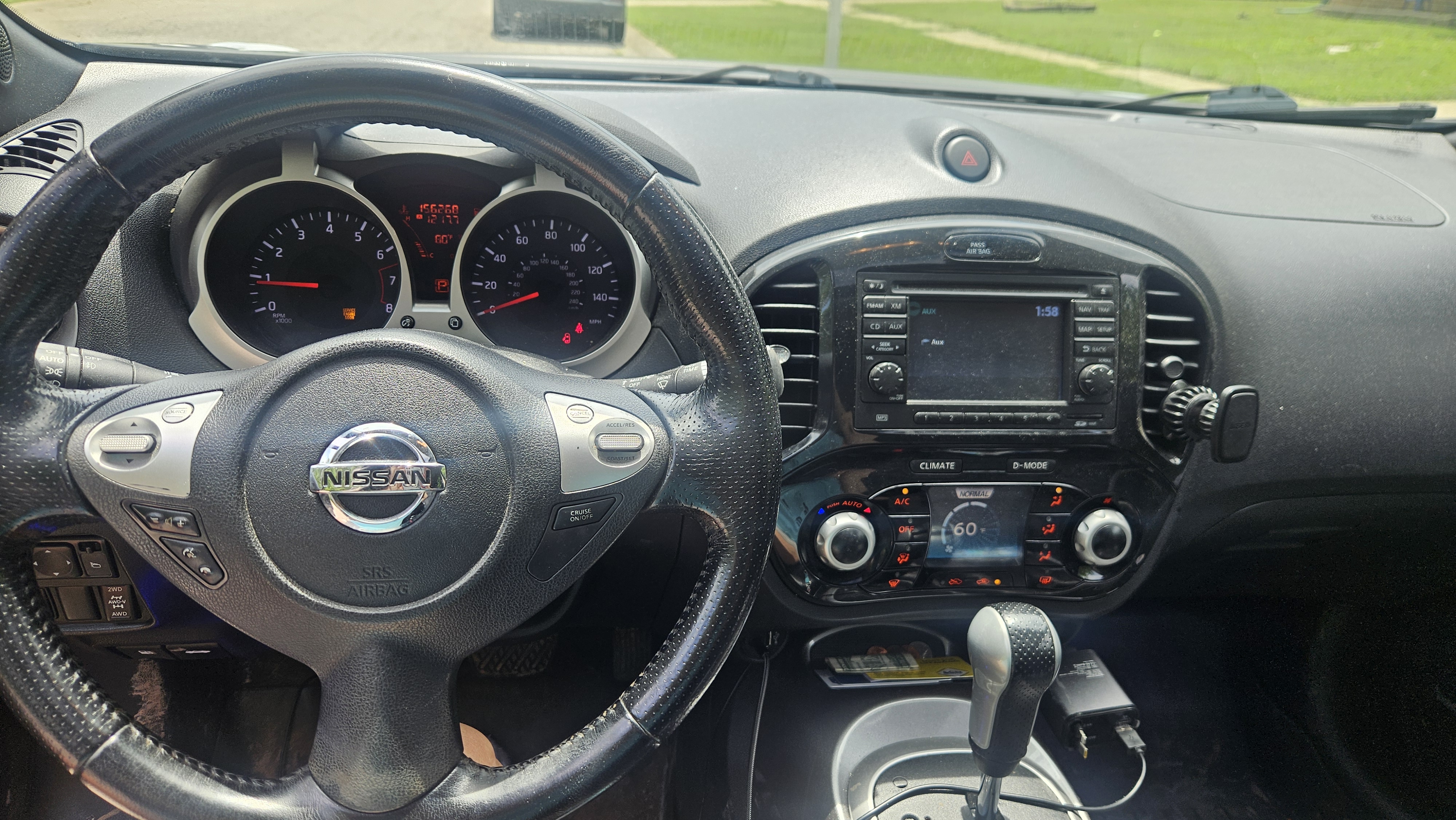 Used 2013 Nissan Juke SL AWD/4WD image 6