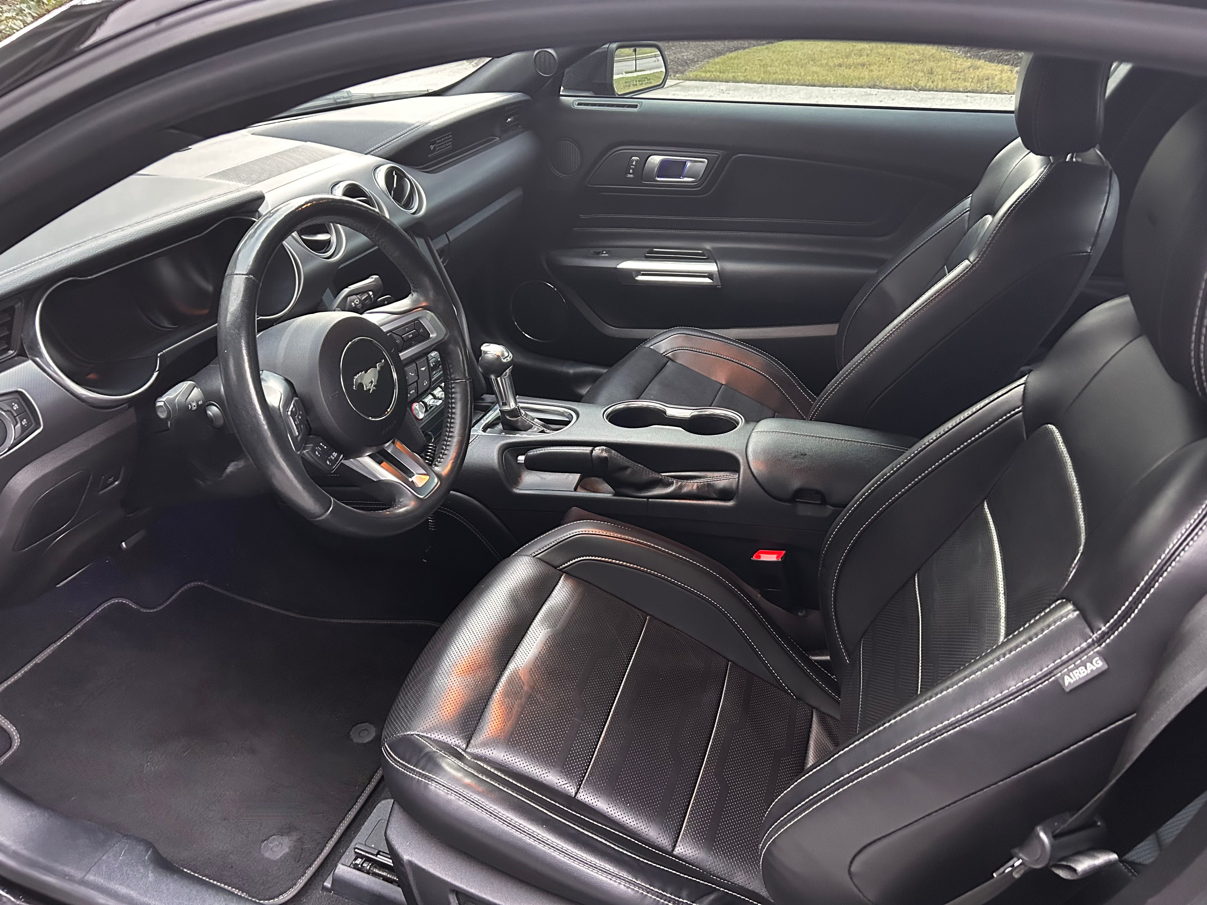 Used 2020 Ford Mustang GT Premium w/ Equipment Group 401A RWD image 15