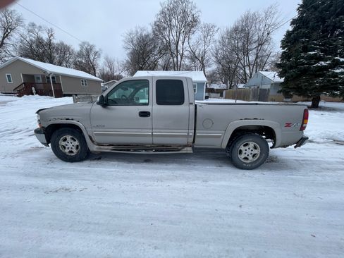 Used 2000 Chevrolet Silverado 1500 LT w/ Off-Road Chassis Pkg image 6