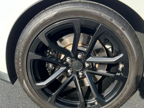 Used 2014 Chevrolet Camaro ZL1 image 21