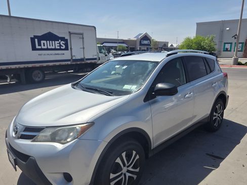 Used 2014 Toyota RAV4 LE image 11