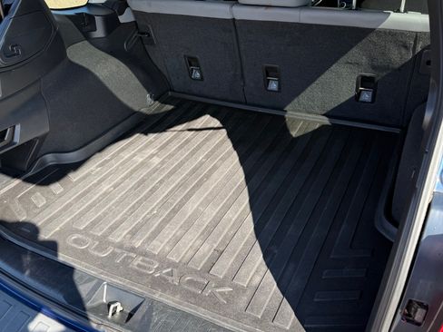 Used 2019 Subaru Outback 2.5i Limited image 9