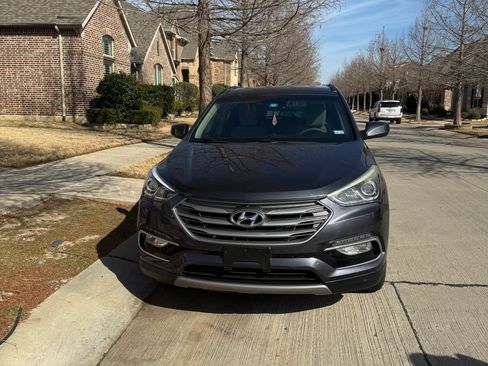 Used 2017 Hyundai Santa Fe Sport image 1