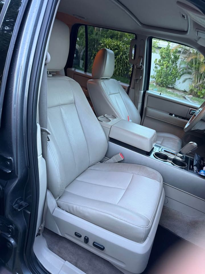 Used 2014 Ford Expedition EL Limited w/ Equipment Group 301A RWD image 11