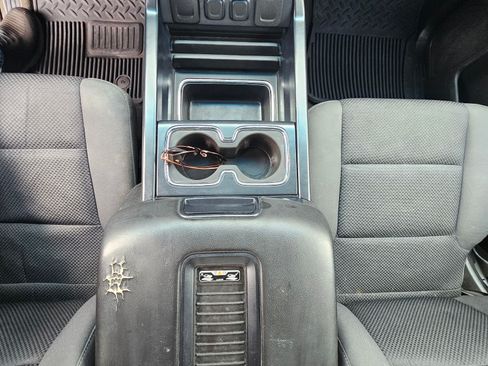 Used 2018 Chevrolet Silverado 1500 LT w/ Texas Edition image 13