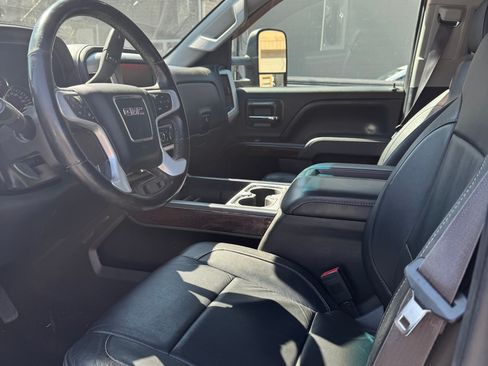 Used 2015 GMC Sierra 2500 SLT w/ SLT Preferred Package image 8