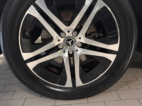 Used 2020 Mercedes-Benz GLS 450 4MATIC image 16