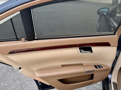 Used 2009 Mercedes-Benz S 63 AMG image 27