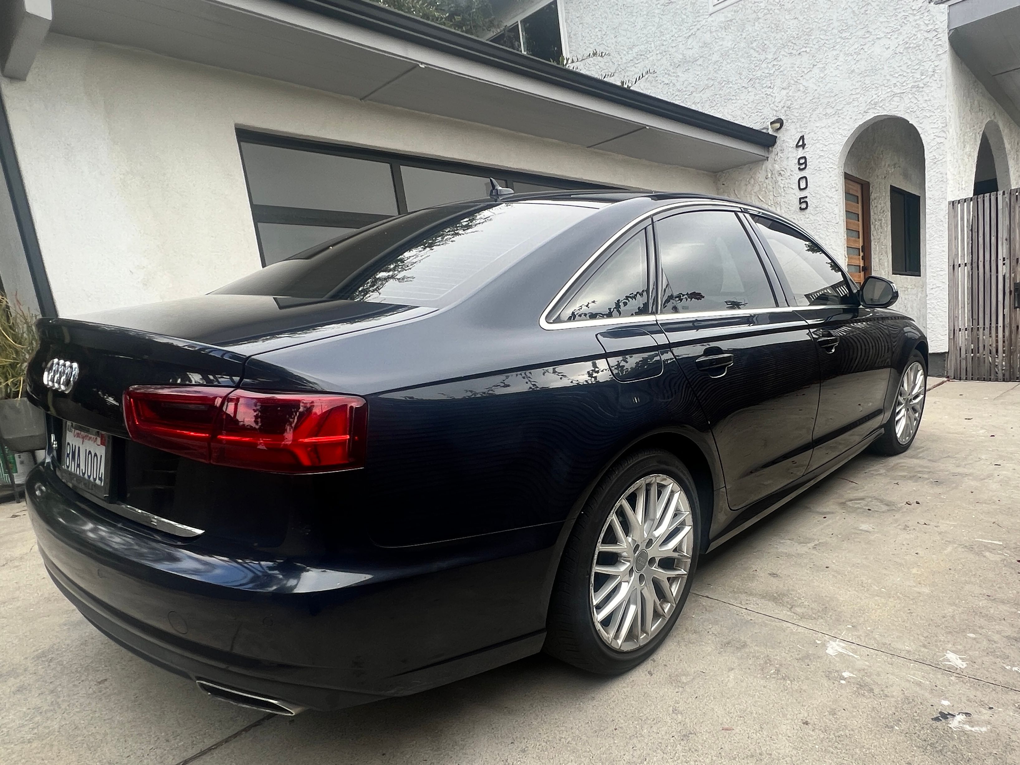 Used 2016 Audi A6 2.0T Premium w/ Technology Package FWD image 11