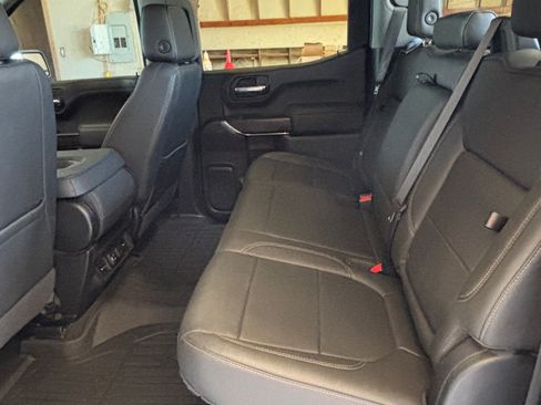 Used 2021 GMC Sierra 1500 SLT w/ X31 Off-Road Package image 10