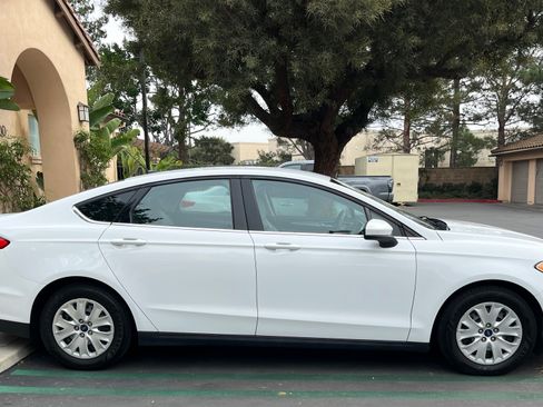 Used 2014 Ford Fusion S image 6