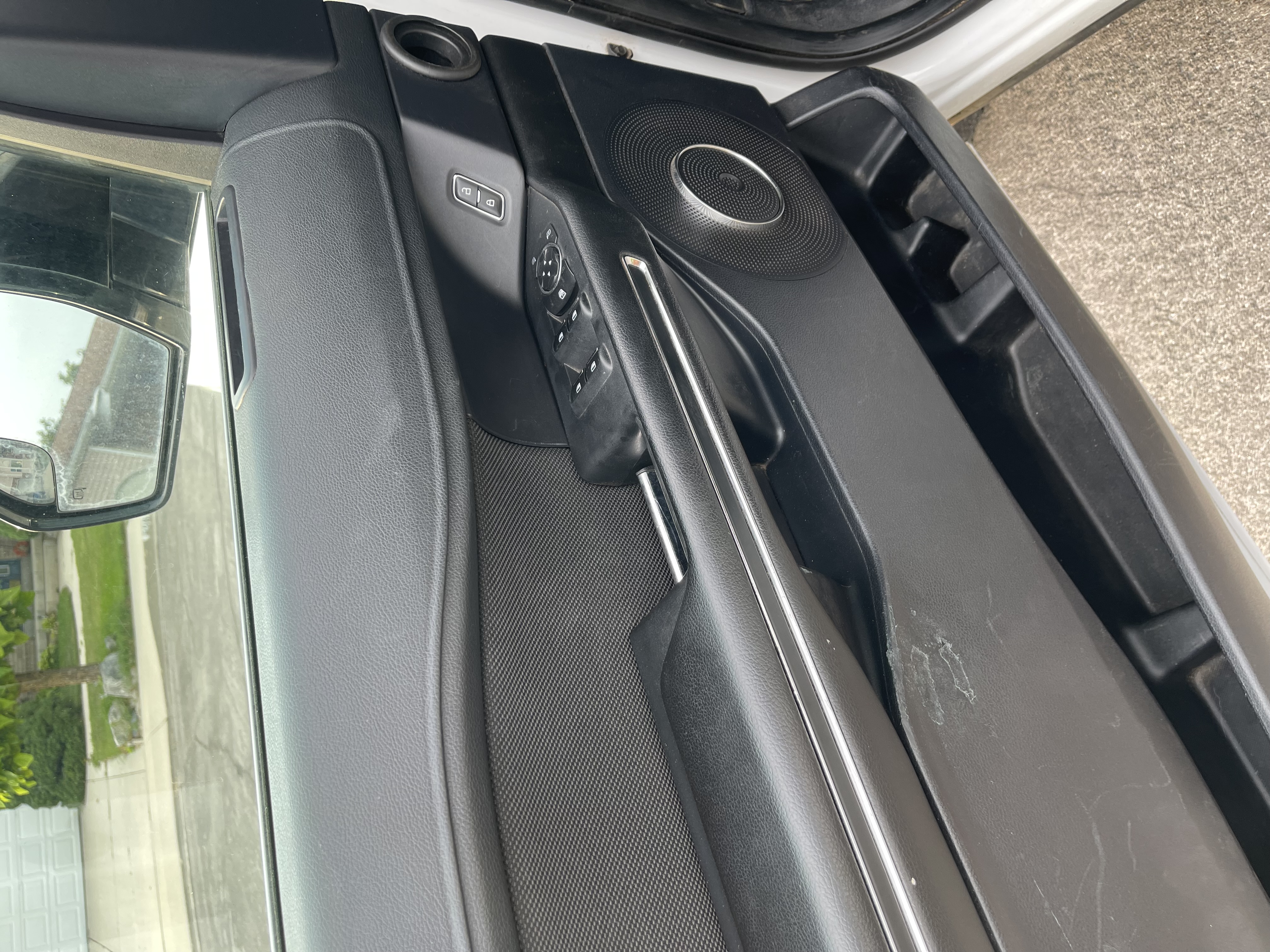 Used 2019 Ford Expedition XL AWD/4WD image 5
