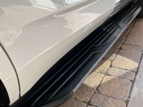 Used 2023 Chevrolet Tahoe High Country w/ Advanced Technology Package image 20