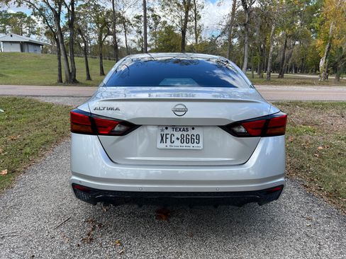 Used 2024 Nissan Altima 2.5 S image 6