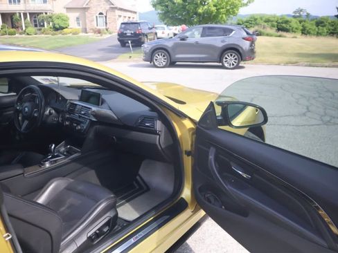 Used 2015 BMW M4 Coupe RWD image 16