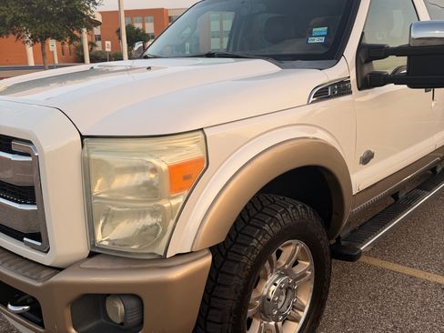 Used 2011 Ford F250 King Ranch w/ King Ranch w/Chrome Pkg AWD/4WD image 9