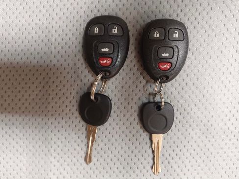 Used 2007 Pontiac Solstice GXP w/ Premium Package image 32