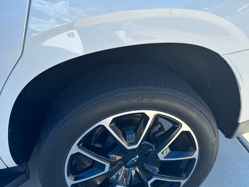 Used 2021 Chevrolet Tahoe RST w/ Luxury Package image 4