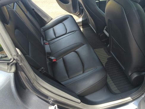 Used 2023 Tesla Model 3 Performance image 12