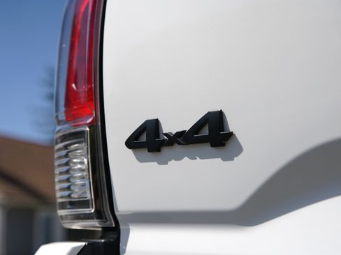 Used 2018 Toyota Tacoma TRD Pro image 9