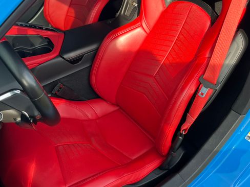 Used 2021 Chevrolet Corvette Stingray Preferred Conv w/ Z51 Performance Package image 9