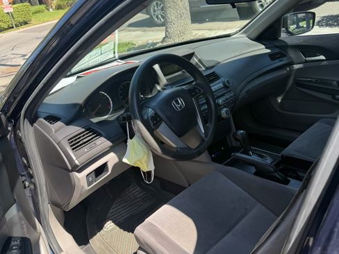 Used 2010 Honda Accord LX-P image 6