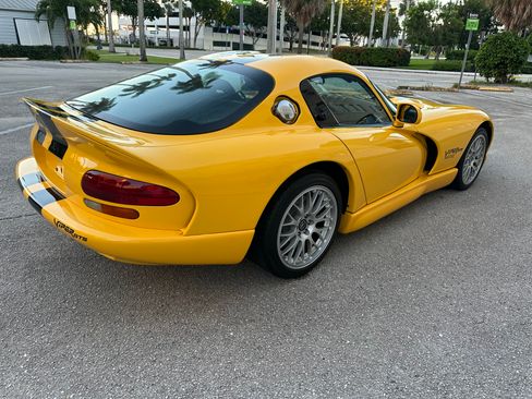 Used 2002 Dodge Viper GTS image 25
