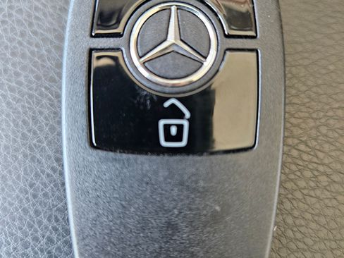 Used 2024 Mercedes-Benz Sprinter 2500 image 12