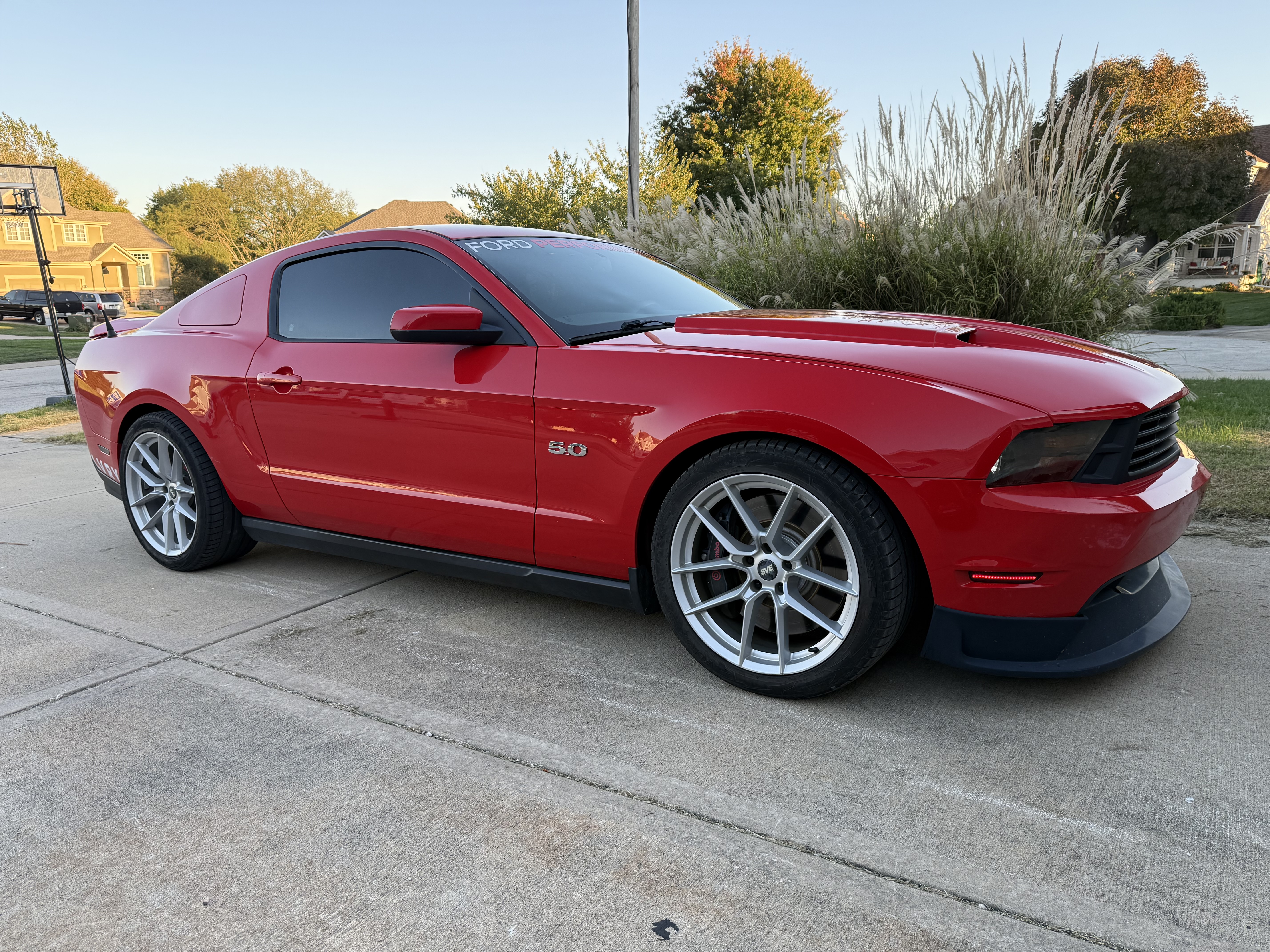 Used 2012 Ford Mustang GT Premium RWD image 1