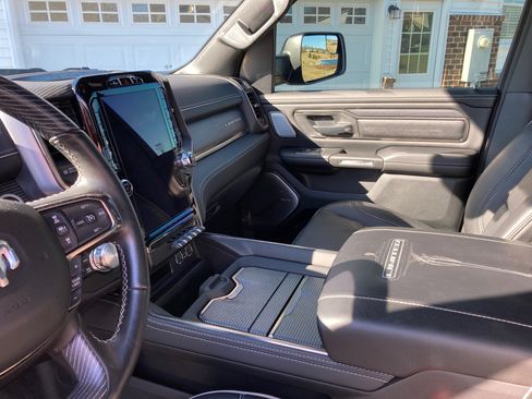 Used 2021 RAM 1500 Limited w/ Night Edition image 4