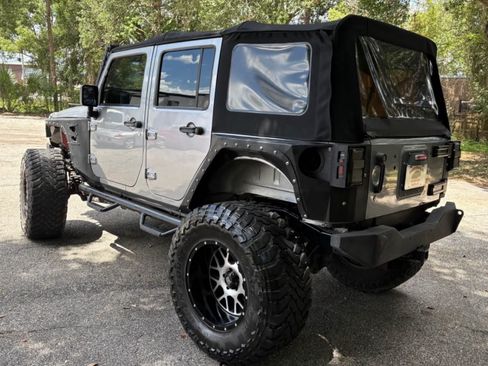 Used 2014 Jeep Wrangler Unlimited Sport w/ Connectivity Group image 2