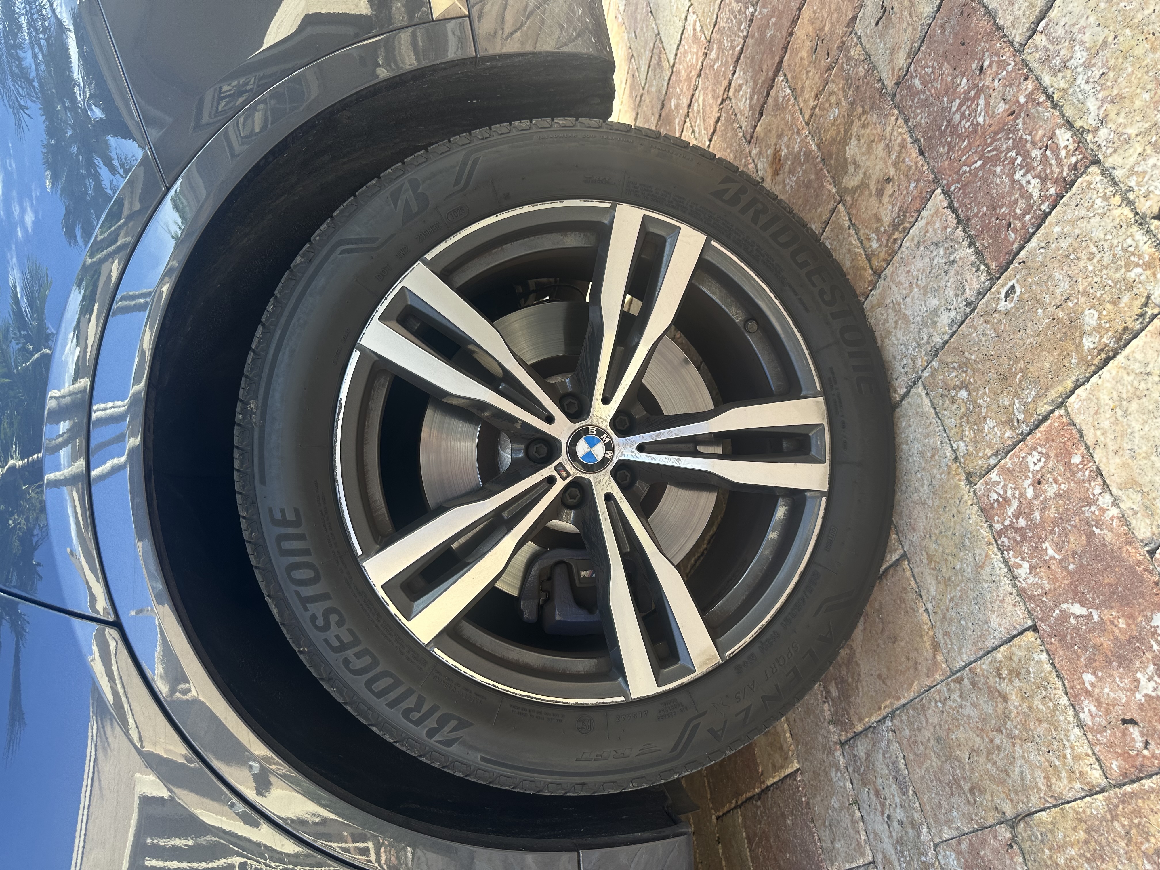 Used 2022 BMW X7 M50i w/ Cold Weather Package AWD/4WD image 19