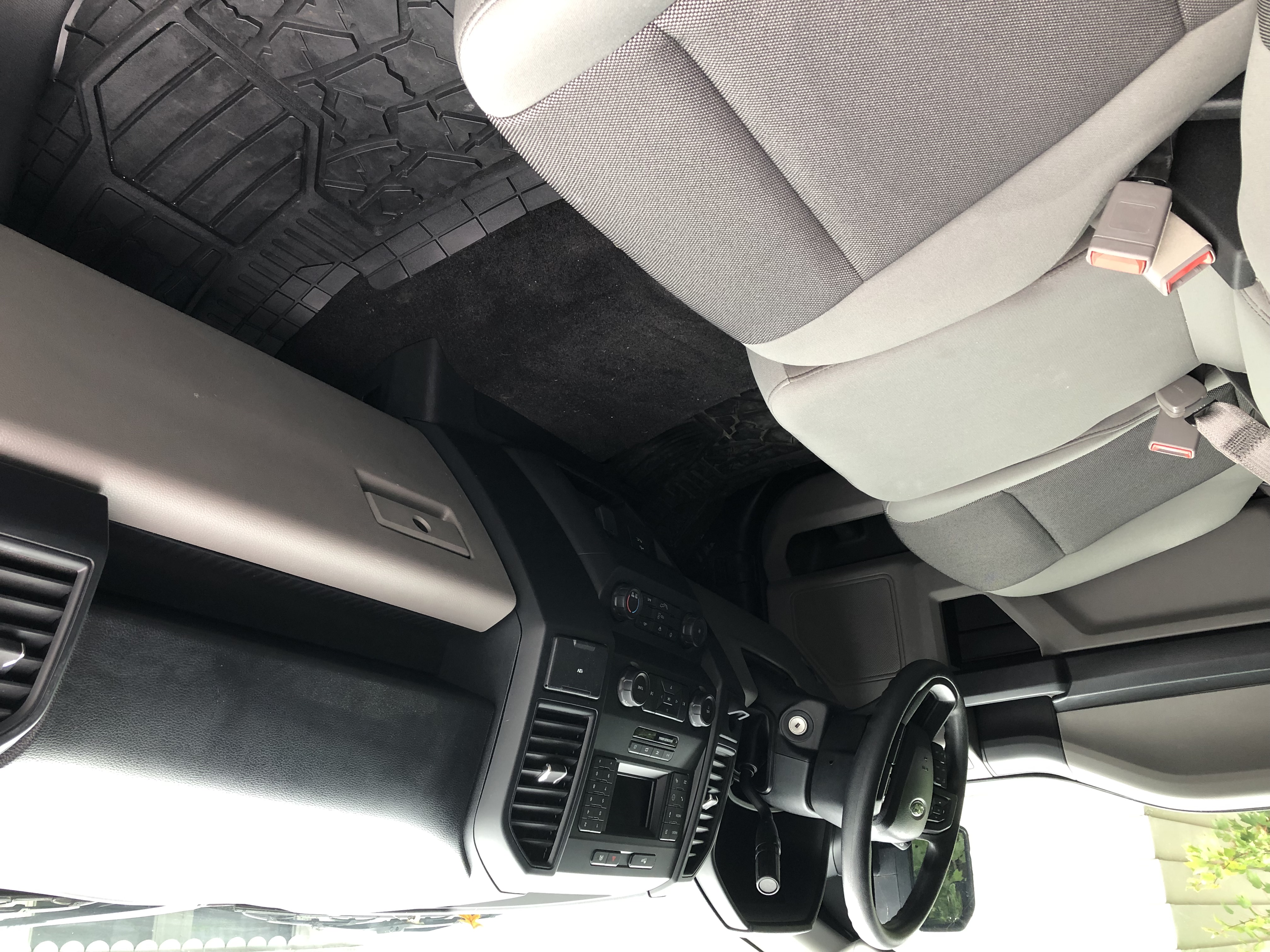 Used 2020 Ford F150 XL w/ Equipment Group 101A Mid RWD image 16